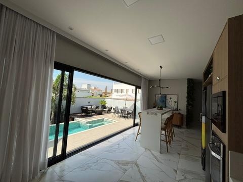 Casa à venda em Itu, Condomínio Saint Paul, com 4 suítes, com 249 m², Condomínio Saint Paul
