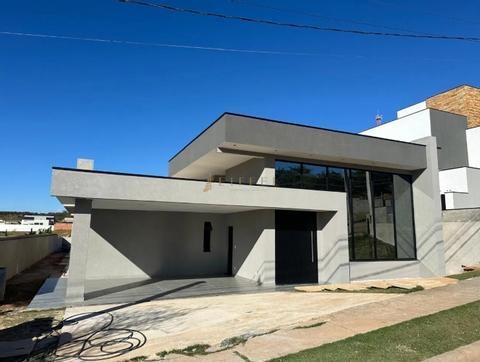 Casa à venda em Sorocaba, Condomínio Fazenda Jequitibá, com 4 suítes, com 370 m²
