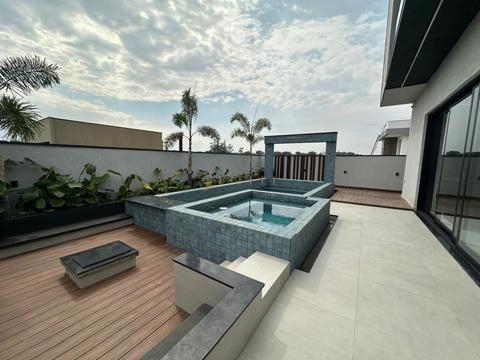 Casa à venda em Itu, Condomínio Alphaville Castello Itu, com 3 suítes, com 276 m²