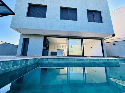 Sobrado à venda em Votorantim, Alphaville Nova Esplanada, com 3 suítes, com 300 m²