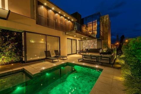 Casa à venda em Votorantim, Alphaville Nova Esplanada, com 4 suítes, com 393 m²