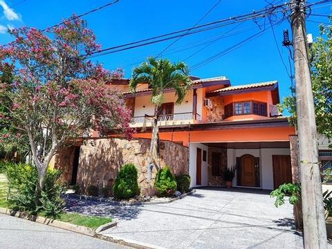 Casa à venda em Sorocaba, Condomínio Granja Olga I, com 3 quartos, com 303 m²